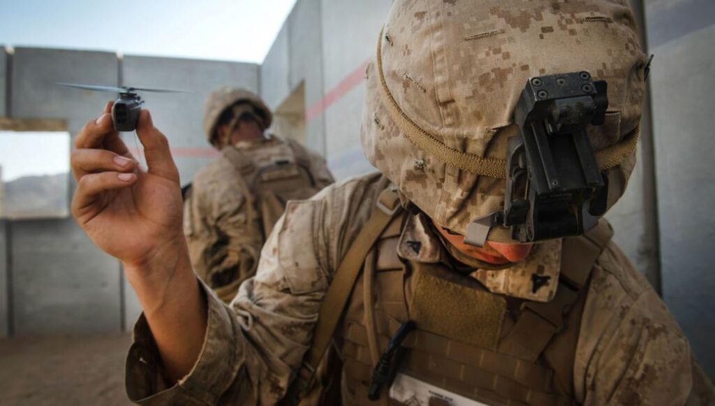 PD-100 Black Hornet: Το νέο drone των Πεζοναυτών των ΗΠΑ που ζυγίζει μόλις … 18 γραμμάρια! (βίντεο)