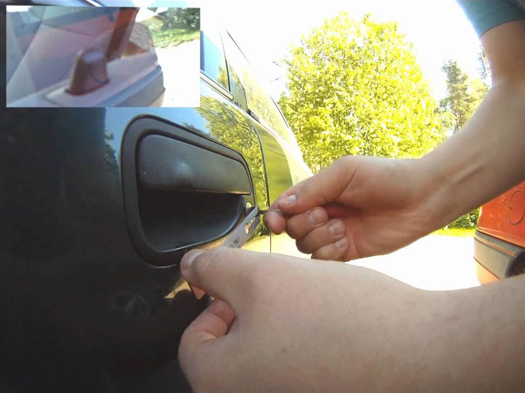 Νάξος: Συνελήφθη Ισπανός που άνοιγε αυτοκίνητα λουόμενων