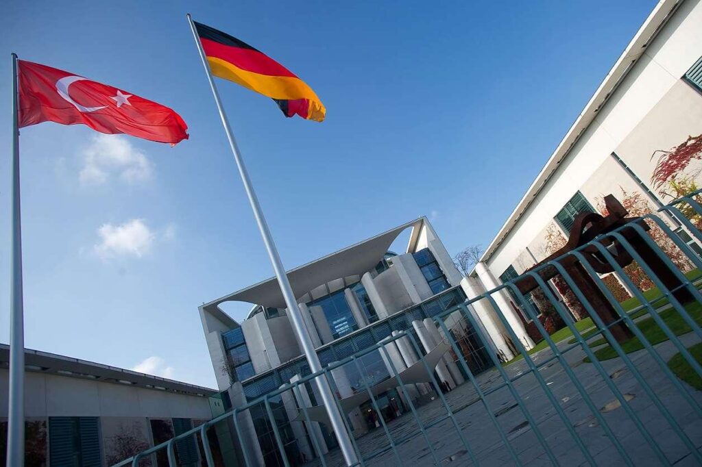 Bild: Το Βερολίνο παγώνει τις αποστολές όπλων στην Τουρκία