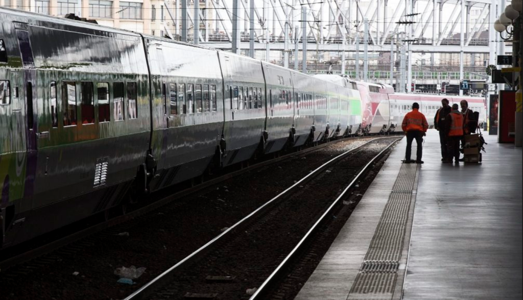 Έκτακτο: Σιδηροδρομικό ατύχημα στη Βαρκελώνη – Τουλάχιστον 48 τραυματίες (φωτό,βίντεο)