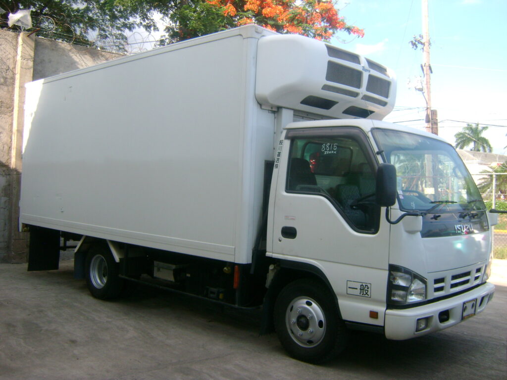 Γαλλία: Εντόπισαν 26 μετανάστες στο εσωτερικό ενός φορτηγού ψυγείου