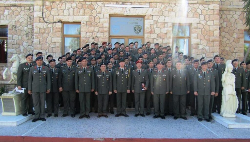 ΓΕΣ: Αποφοίτηση Λοχαγών τμήματος Προκεχωρημένης Εκπαίδευσης της Σχολής Πεζικού (φωτό)