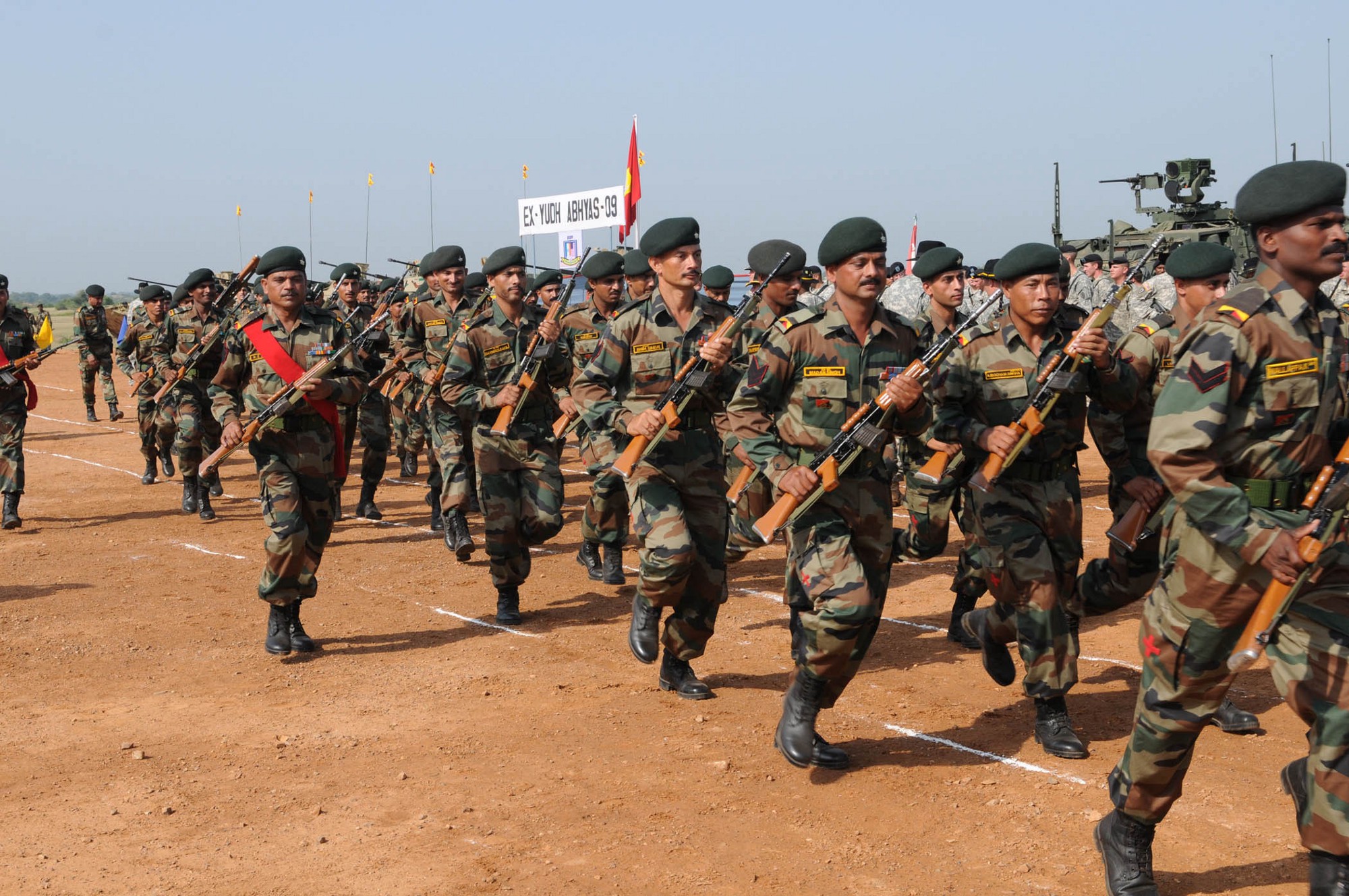 Την εισβολή ινδικών στρατευμάτων στα εδάφη της καταγγέλλει η Κίνα (βίντεο)