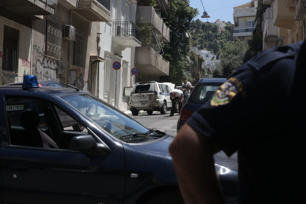 Αναρχικοί ανέλαβαν την ευθύνη για την επίθεση στο σπίτι του Α.Φλαμπουράρη