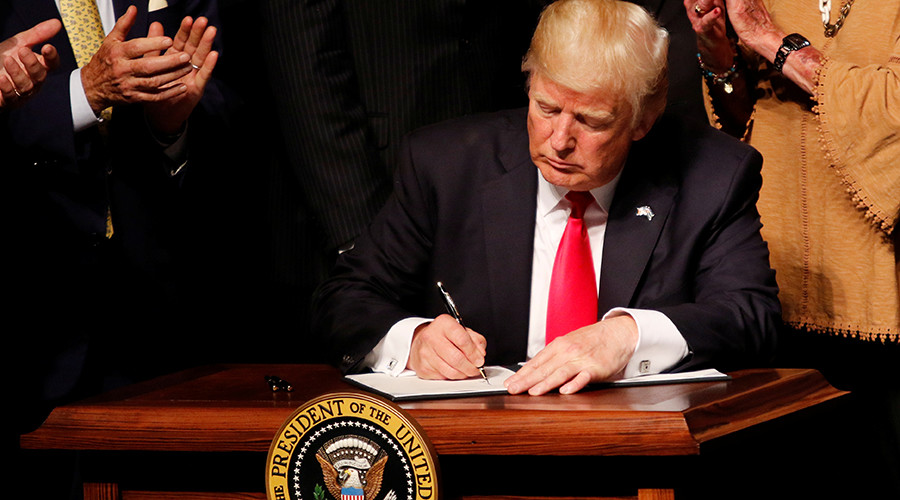 Ο Ντ. Τραμπ χαιρέτησε την στάση της Μόσχας και του Πεκίνου στις νέες κυρώσεις του ΟΗΕ κατά της Β. Κορέας