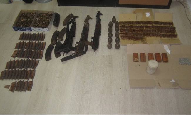 Αλβανοί αποπειράθηκαν να «εισάγουν» βαρύ οπλισμό από τα ελληνοαλβανικά σύνορα (φωτό)