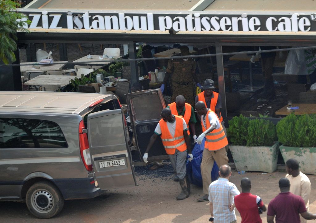 Κων/πολη: Φόρος τιμής στον 24χρονο που δολοφονήθηκε από ισλαμιστή μαχητή (φωτό)