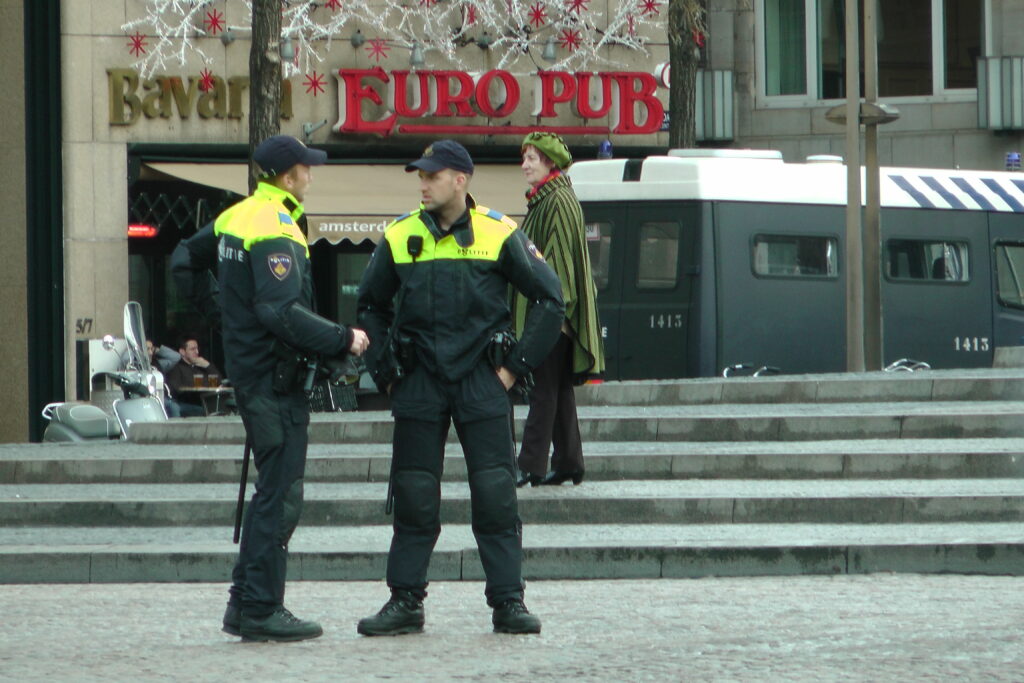 Ολλανδία: Ανακρίνεται ο οδηγός του βαν με τις φιάλες αερίου – Σύλληψη και δεύτερου άνδρα (upd)