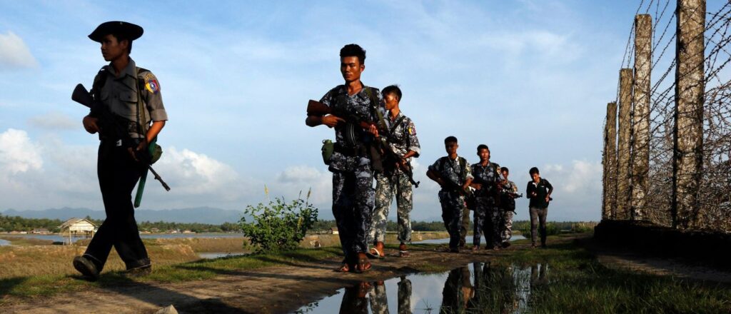 Μιανμάρ: Στους 71 οι νεκροί από την αιματηρή συντονισμένη επίθεση των ισλαμιστών «Ροχίνγκια»