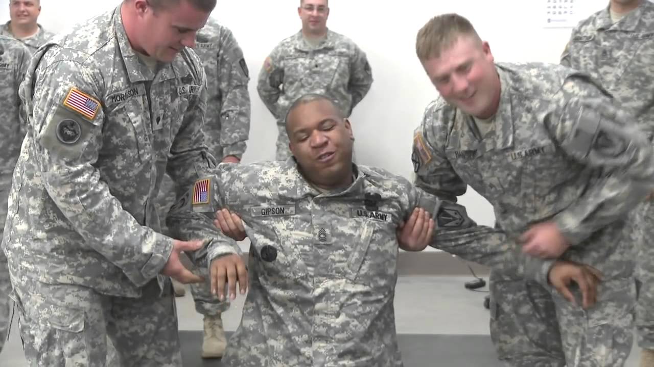 Βίντεο: Δείτε πως καλωσορίζουν τους Νεοσύλλεκτους στο στρατό της Αλάσκα