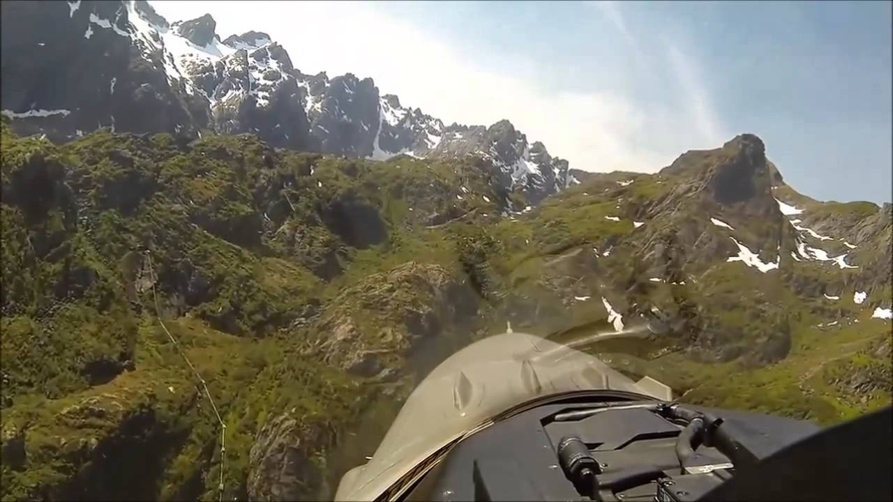 Βίντεο: Βλέποντας την Νορβηγία από το πιλοτήριο ενός F-16