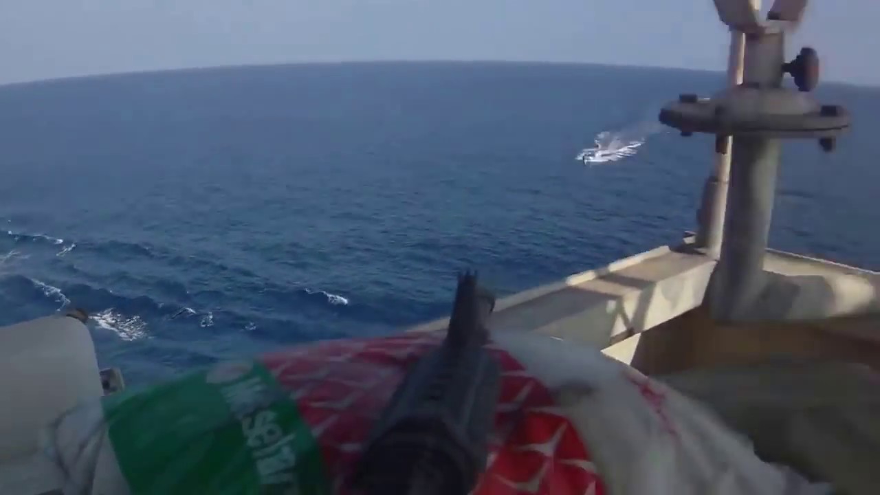 Βίντεο: Σομαλοί πειρατές εναντίον ιδιωτικών σεκιούριτι πλοίου