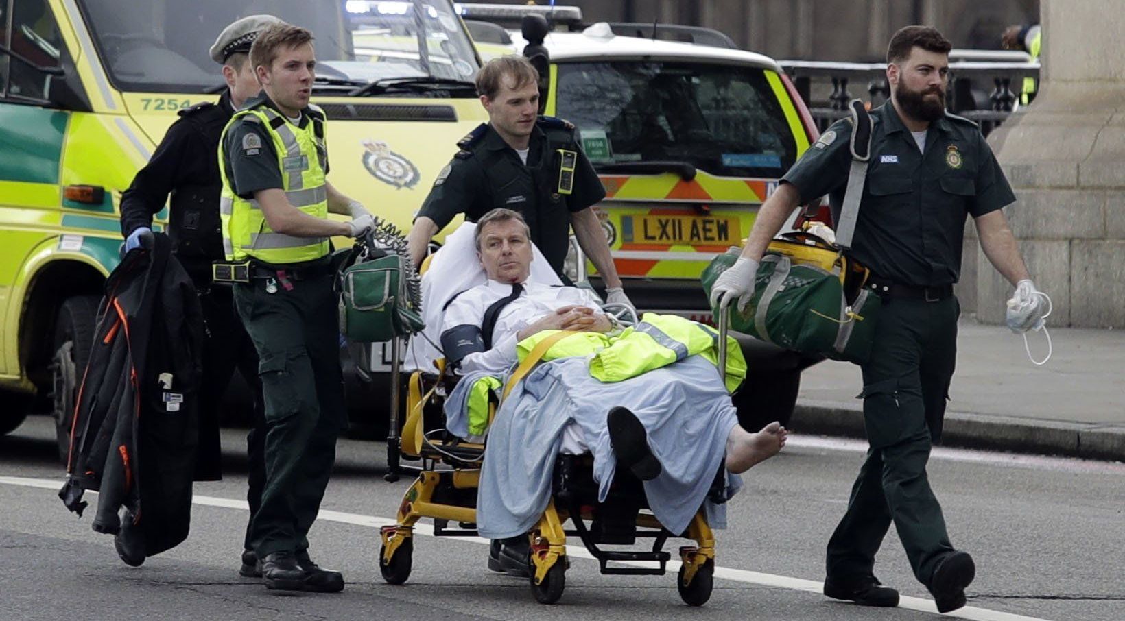 Εμπρηστική βόμβα εξερράγη στο μετρό του Λονδίνου – 29 τραυματίες (φωτό,βίντεο) (upd)