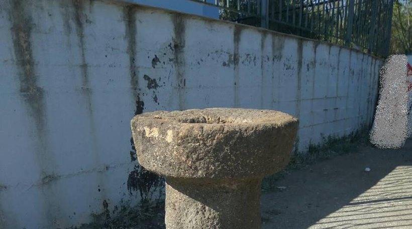 Συνελήφθη ολόκληρη οικογένεια για πιθανή εμπλοκή σε κύκλωμα αρχαιοκαπηλίας στην Φθιώτιδα