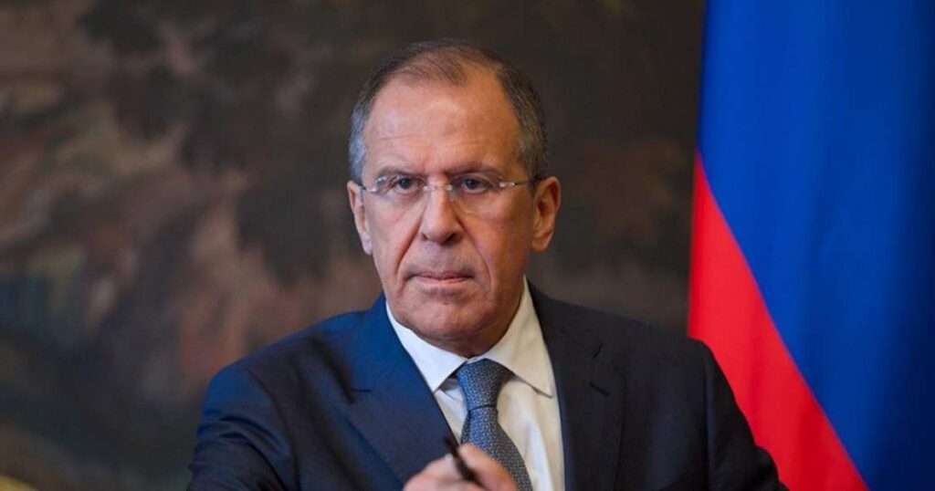 Σ.Λαβρόφ για Β.Κορέα: «Η στρατιωτική υστερία οδηγεί σε καταστροφή»