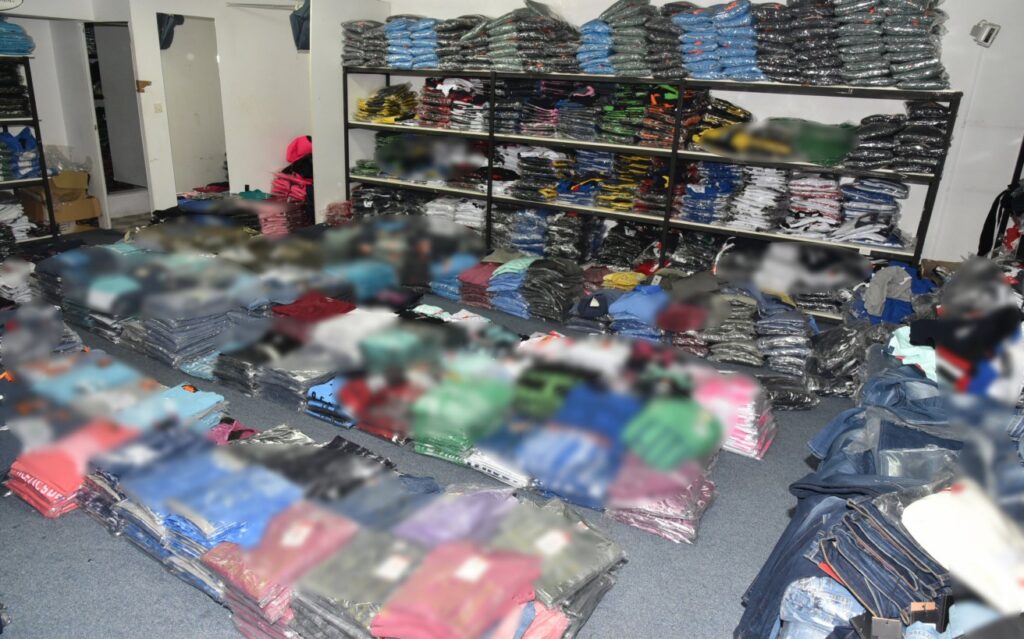 Κέρκυρα: Συνελήφθησαν δύο έμποροι για διακίνηση ειδών «μαϊμού»