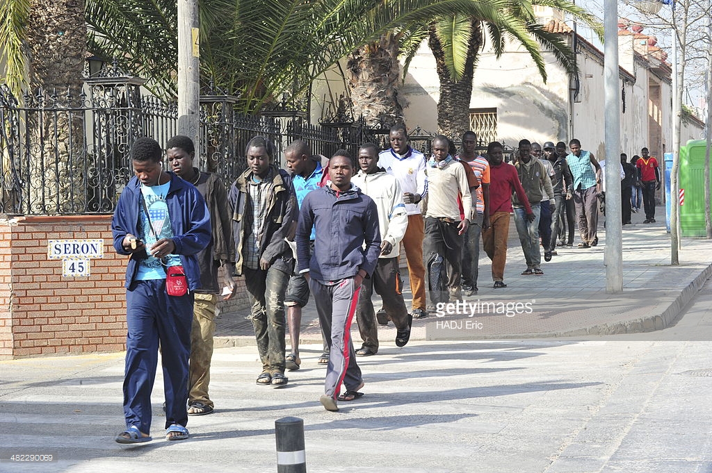 «Πολυπολιτσιμός»:  Σκηνές… απείρου κάλλους με μετανάστες στην Βερόνα της Ιταλίας