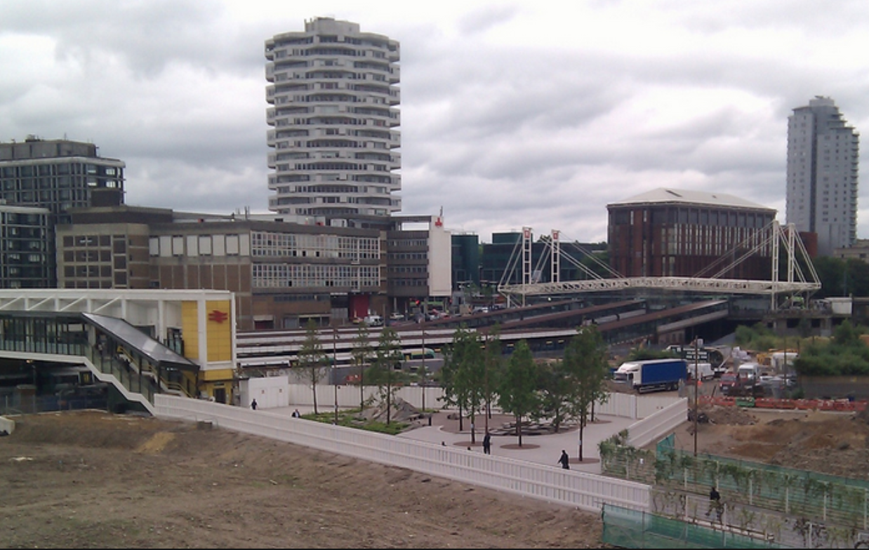 Εκκενώθηκε σταθμός στο Λονδίνο λόγω ύποπτου δέματος (φωτό)