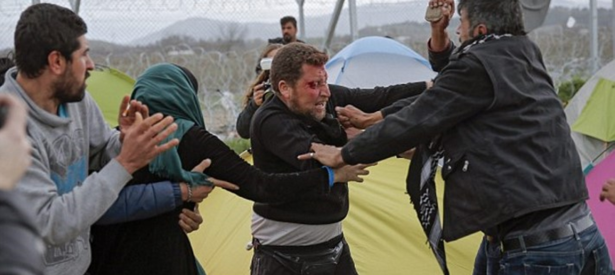 Πάτρα: Αιματηρό περιστατικό μεταξύ παράνομων μεταναστών (φωτό)