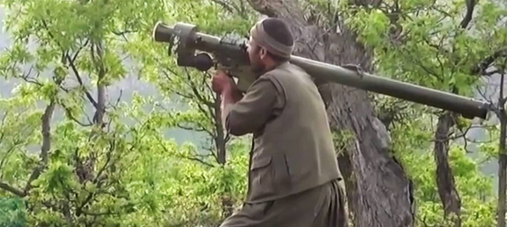 Το PKK στην αντεπίθεση: Δείτε τη έφοδο των Κούρδων μαχητών σε οχυρωμένη θέση Τούρκων στρατιωτών (βίντεο)