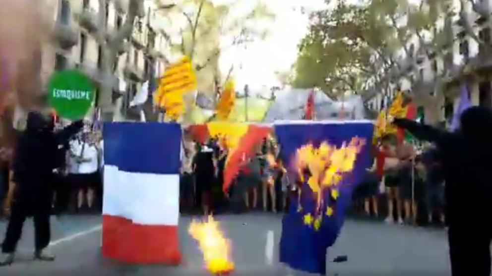 Επίθεση των  “cuperos”  κατά  Πουιτζδεμόν: «Είσαι προδότης» -Σε συναγερμό τα ένοπλα σώματα του CUP