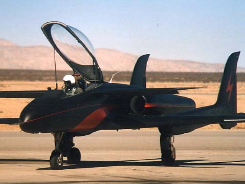 ARES: Το ελαφρύ επιθετικό αεροσκάφος του Burt Rutan το οποίο ήταν πολύ «ριζοσπαστικό» για την USAF