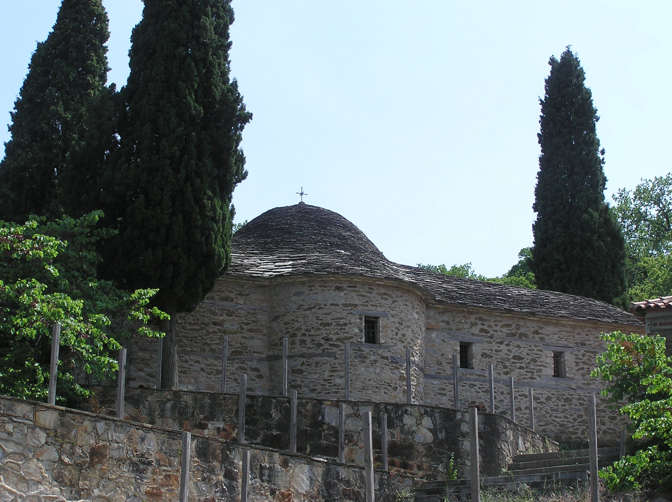 Λάρισα: Ιερόσυλοι βανδάλισαν μοναστήρι που υπάρχει από το 1778