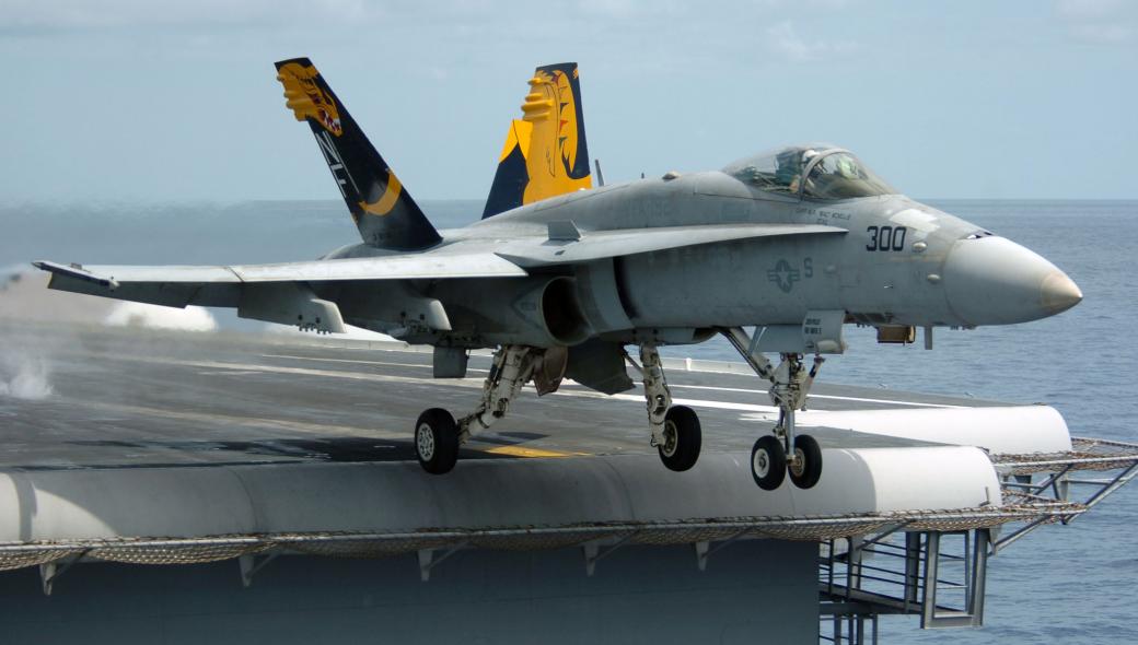 Αμερικανικό Ναυτικό: “Strike Fighter Ball” 2017 με F/A-18E/F (βίντεο)