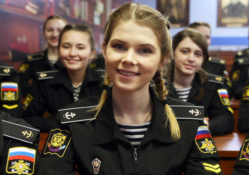 Οι μάχιμες «αμαζόνες» του ρωσικού στρατού για τις πιο… δύσκολες αποστολές (φωτό)