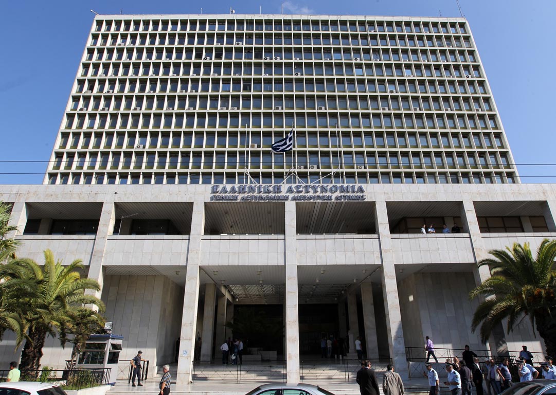 Δεκαπεντάχρονη Ρουμάνα κατάφερε να ξεφύγει από τα χέρια αστυνομικών στη ΓΑΔΑ