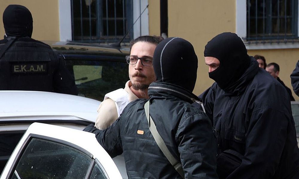 Κωνσταντίνος Γιαγτζόγλου για τις επιθέσεις φιλοτρομοκρατών σε οχήματα της ΕΛΑΣ: «Με εμπνέετε»!