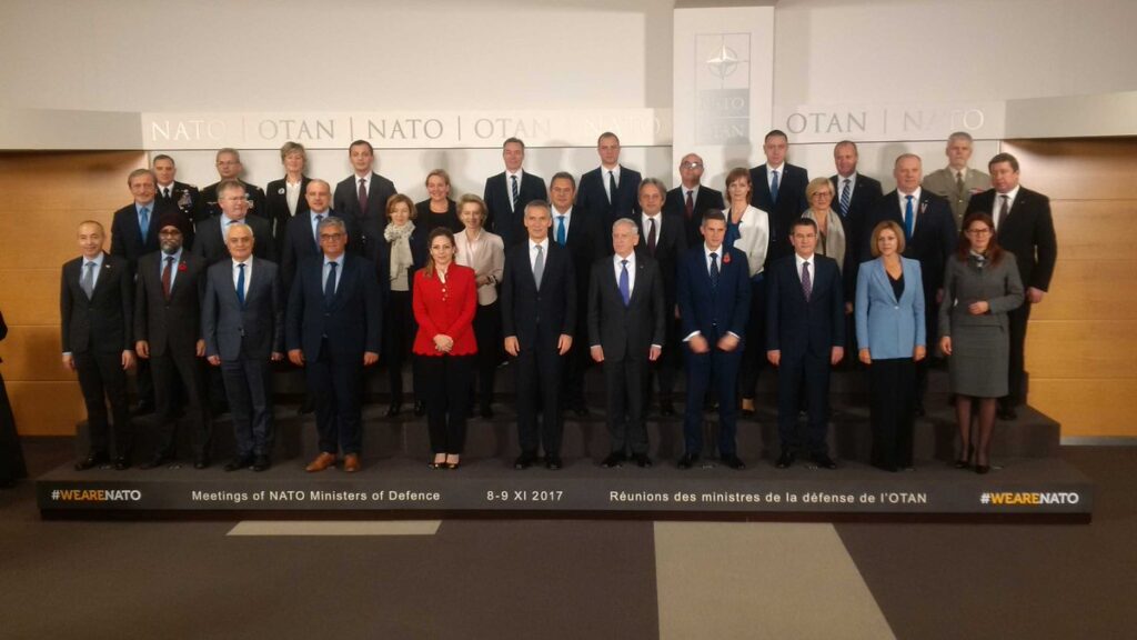 Συμφωνία ΥΠΑΜ ΝΑΤΟ για δημιουργία νέων στρατιωτικών διοικήσεων