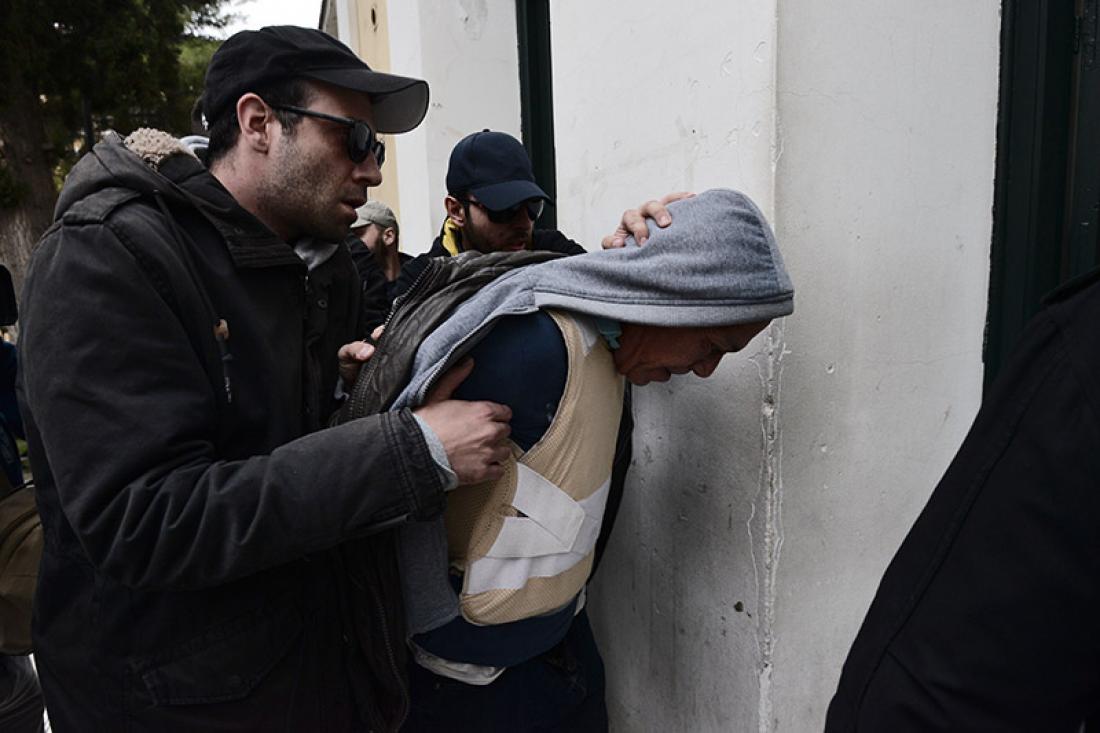 Δολοφoνία Δώρας Ζέμπερη: «Την μαχαίρωνα μέχρι να σταματήσει να φωνάζει – Συγγνώμη για το κακό που έκανα» – H απολογία