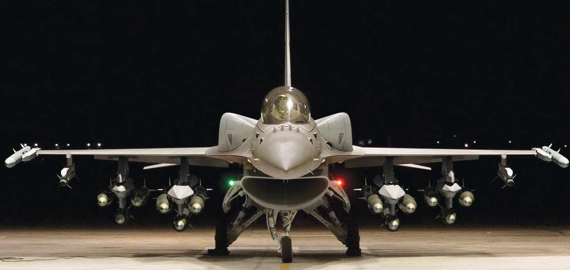 Σε αναμονή της LOA για τα F-16 Viper