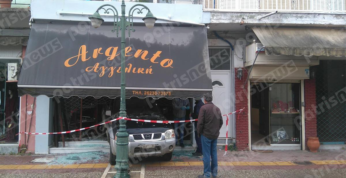 «Ντου» με αγροτικό σε κοσμηματοπωλείο στην Γαστούνη! (φωτό)