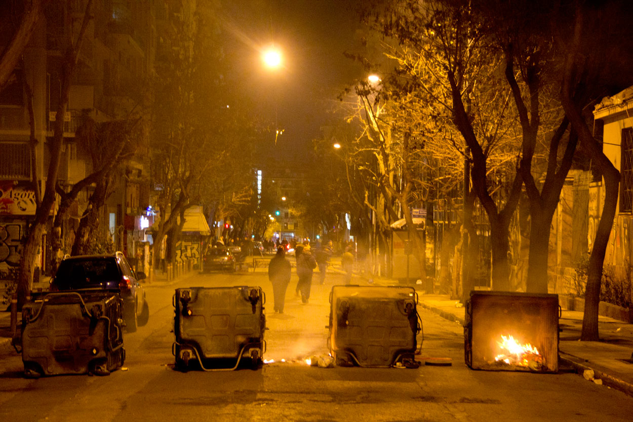 Ελεύθεροι με όρους οι δύο συλληφθέντες των επεισοδίων στα Εξάρχεια