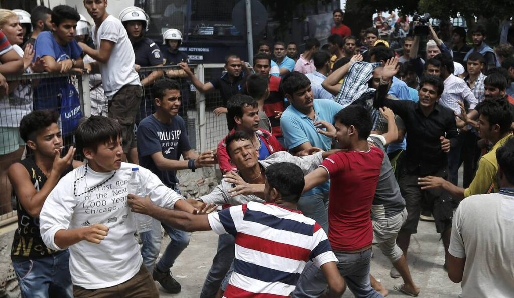 Λέσβος: Ένας νεκρός και 3 τραυματίες σε συμπλοκές παράνομων μεταναστών