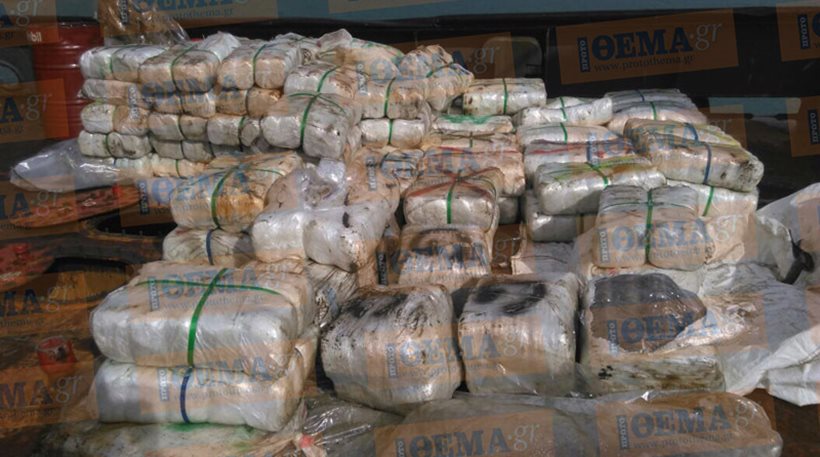 Κρήτη: Προφυλακιστέοι κρίθηκαν οι έξι Σύροι ναυτικοί του ρυμουλκού με τους 6 τόνους «σοκολάτας»