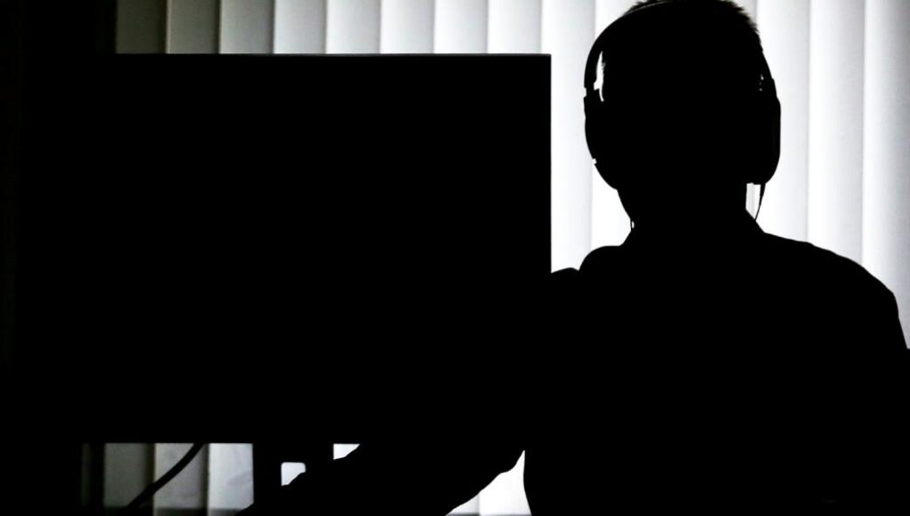 Φοβούνται για την ζωή τους εάν εκδοθούν στα Σκόπια οι πράκτορες που συνελήφθησαν για τηλεφωνικές υποκλοπές