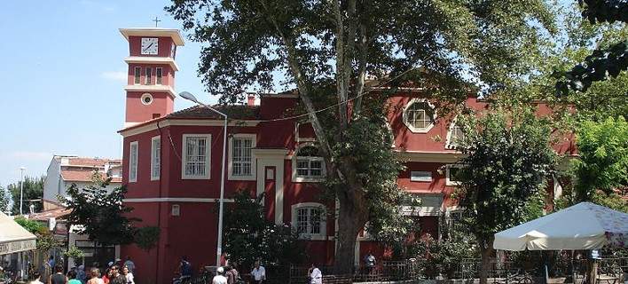 Εκδικάζεται η υπόθεση για τον εμπρησμό στο σπίτι του αντιδημάρχου Χάλκης, από τη 51χρονη