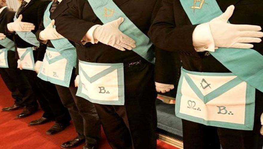 Μήνυση του λογιστή της μασονικής Στοάς των Αθηνών κατά ολόκληρης της ιεραρχίας των Μασόνων!