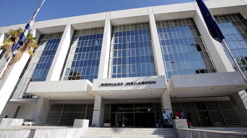 Άρειος Πάγος: «Μοίρασε» 92 χρόνια κάθειρξη και χρηματική ποινή 830.000 ευρώ σε τρεις δουλεμπόρους