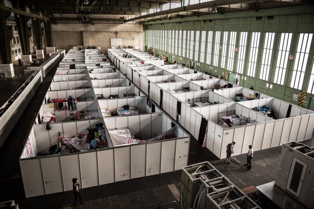 Γερμανία: Πολίτες πληρώνουν άδεια προσφυγικά κέντρα