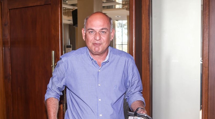 Απειλητική επιστολή που συνοδευόταν από σφαίρα εστάλη στον πρόεδρο της ΕΠΟ  Β. Γραμμένo.