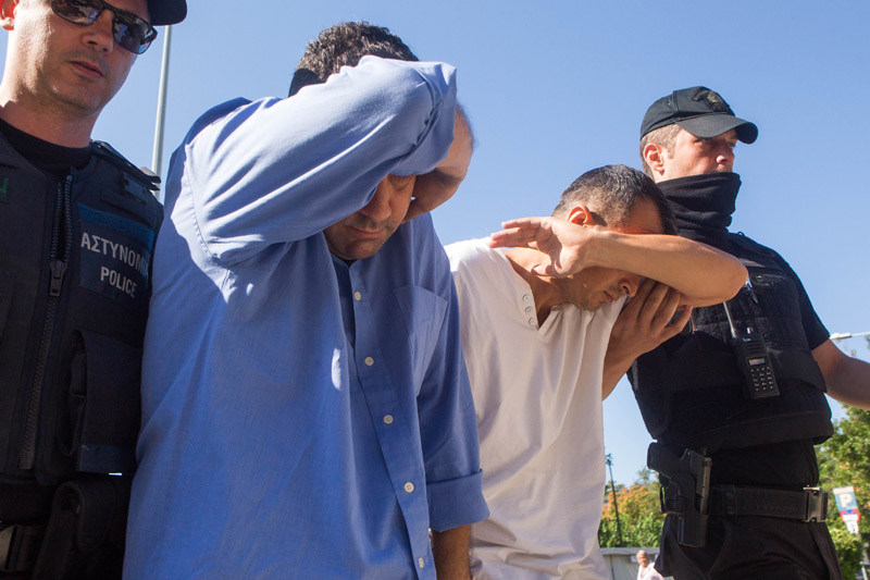 Τούρκοι αξιωματικοί: Από «ικέτες» σταδιακά «οιονεί όμηροι»