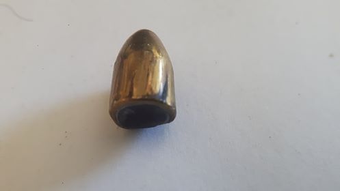 Αδέσποτη σφαίρα δίπλα σε παιδική χαρά στο Κουκάκι