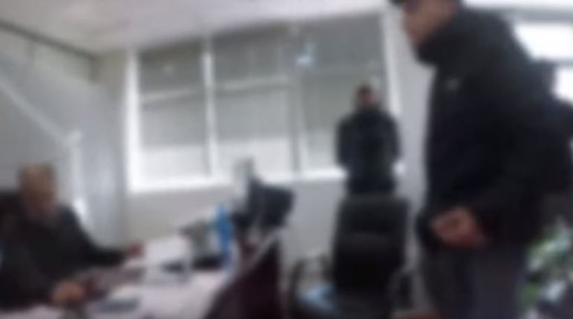 Ρουβίκωνας: Βίντεο από την εισβολή του στην εφορία Παγκρατίου: «Θα ξαναεπιστρέψουμε»