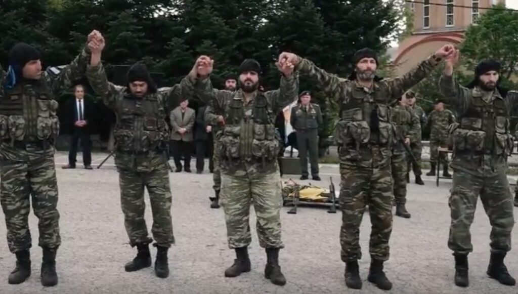 Συγκλονιστικό βίντεο:  Τελετή λήξης Πανελλήνιας Άσκησης Εφέδρων «ΜΑΚΕΔΟΝΟΜΑΧΟΣ 2016» με Πυρρίχιο χορό!