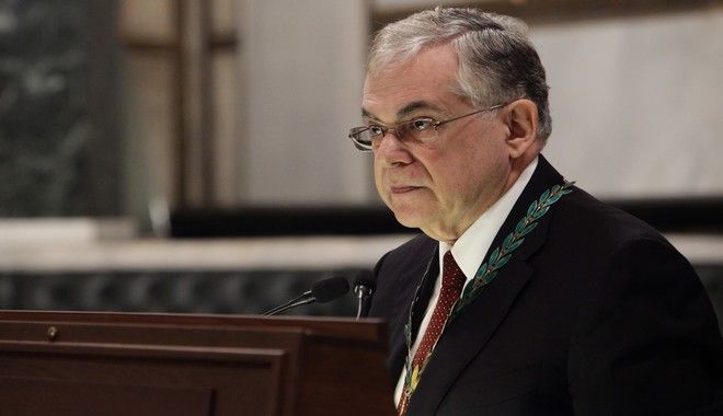 Δεύτερη επίθεση αντεξουσιαστών κατά του Λ.Παπαδήμου: Επέδραμαν στο σπίτι του (βίντεο)