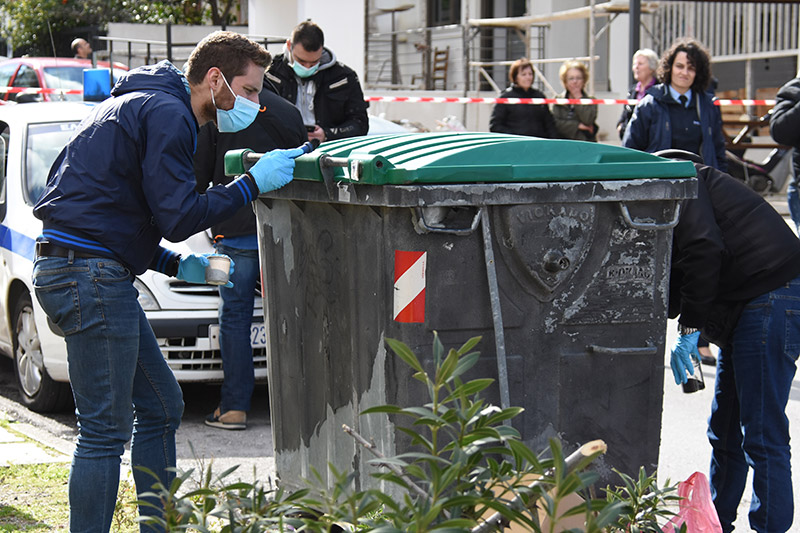 Σοκάρουν οι περιγραφές για το βρέφος που στραγγάλισαν με τον ίδιο του τον ομφάλιο λώρο και πέταξαν σε κάδο (βίντεο)